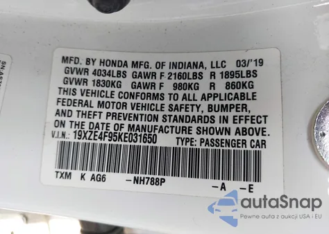 2019 Honda Insight Touring z USA, uszkodzony, nr VIN 19XZE4F95KE031650